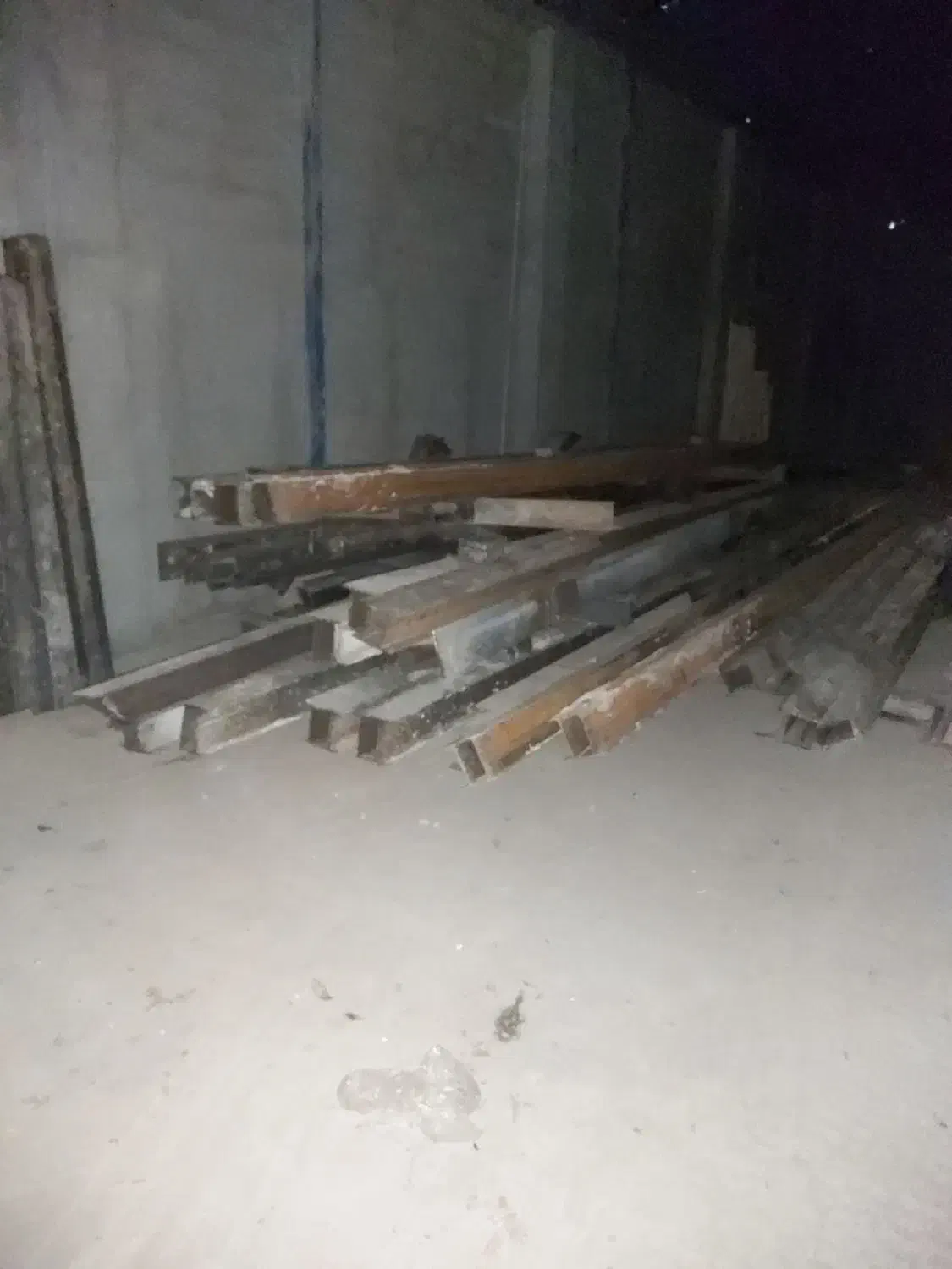 تیرآهن|مصالح و تجهیزات ساختمان|خمینی‌شهر, |دیوار