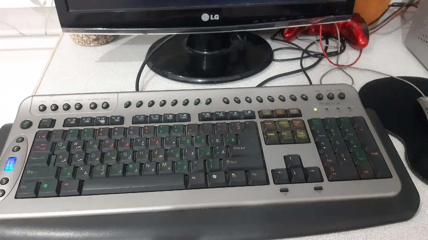 کامپیوتر|رایانه رومیزی|قدس, شهر‌قدس|دیوار