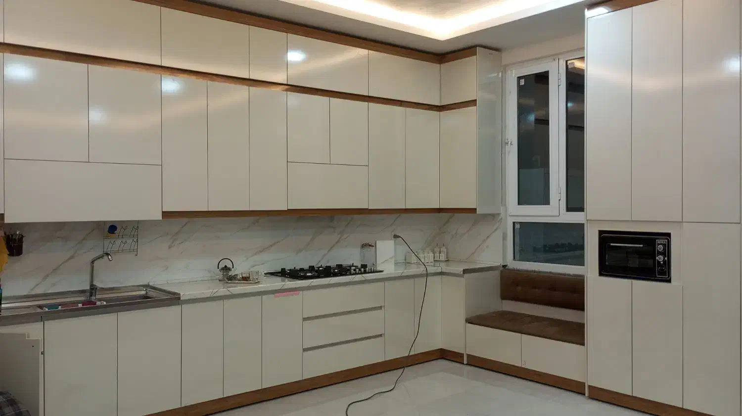 کمد دلاور|جاکفشی، کمد، دراور|فردوس (خراسان), |دیوار