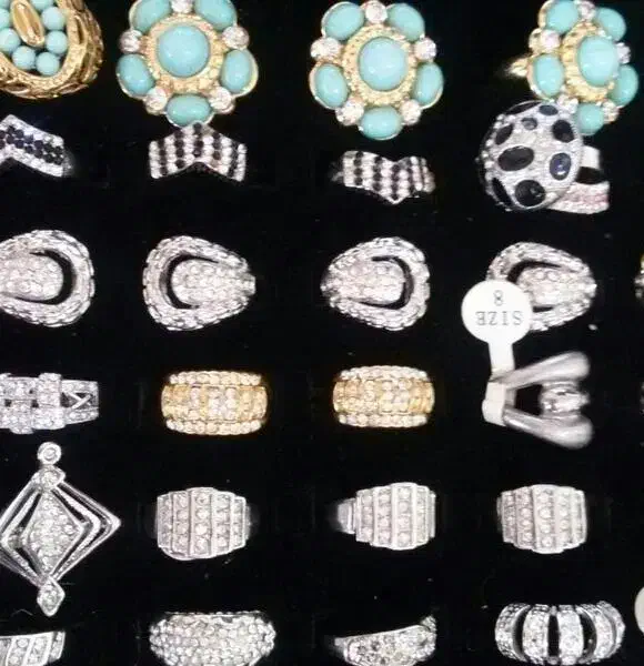 (رنگ ثابت)(اصل)|بدلیجات|کرمان, |دیوار