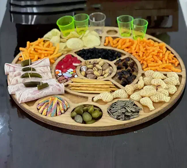 سینی مزه ،سینی پذیرایی چوبی یلدا|ظروف سرو و پذیرایی|شیراز, قلعه نو|دیوار