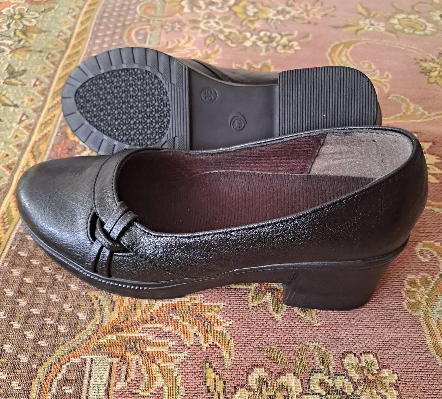 کفش|کیف، کفش، کمربند|پاکدشت, پاکدشت (مامازند)|دیوار