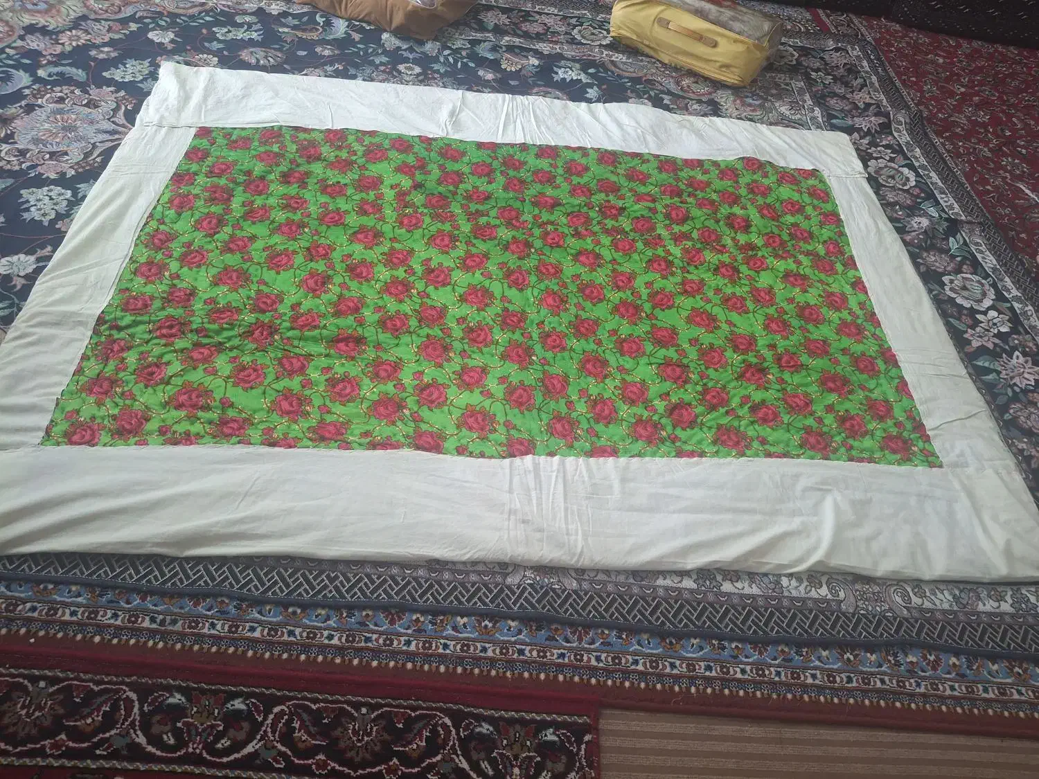 لحاف|رختخواب، بالش، پتو|کازرون, |دیوار