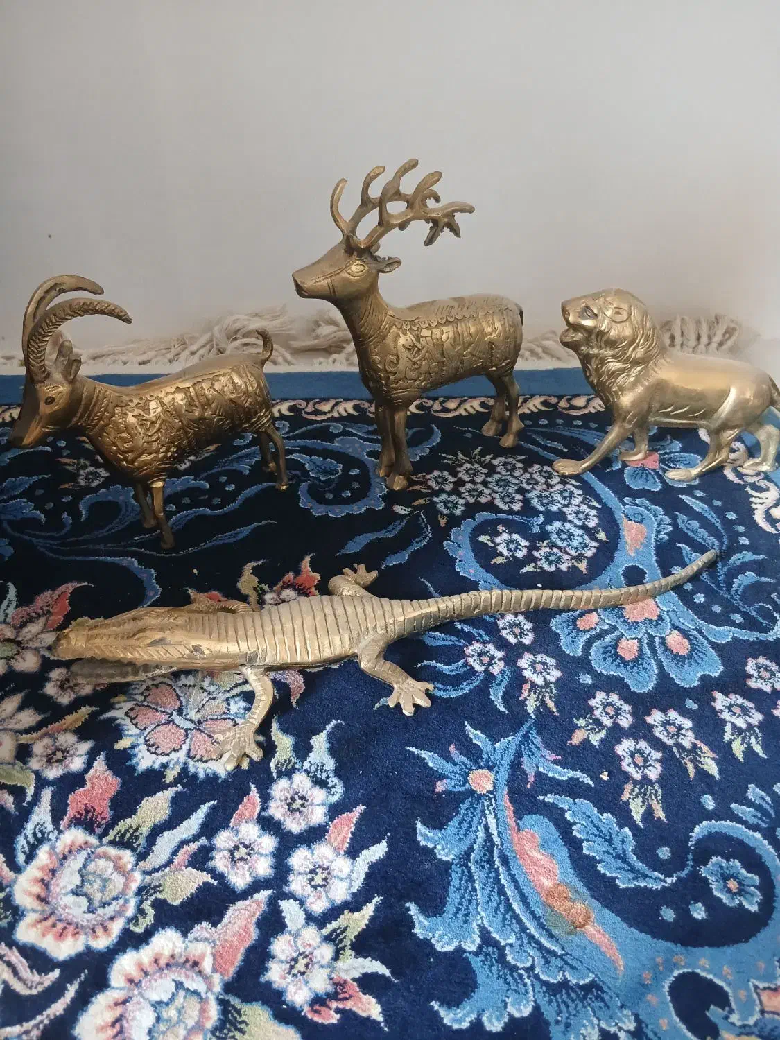 مجسمه برنز|مجسمه، تندیس، ماکت|رباط‌کریم, انجم آباد|دیوار