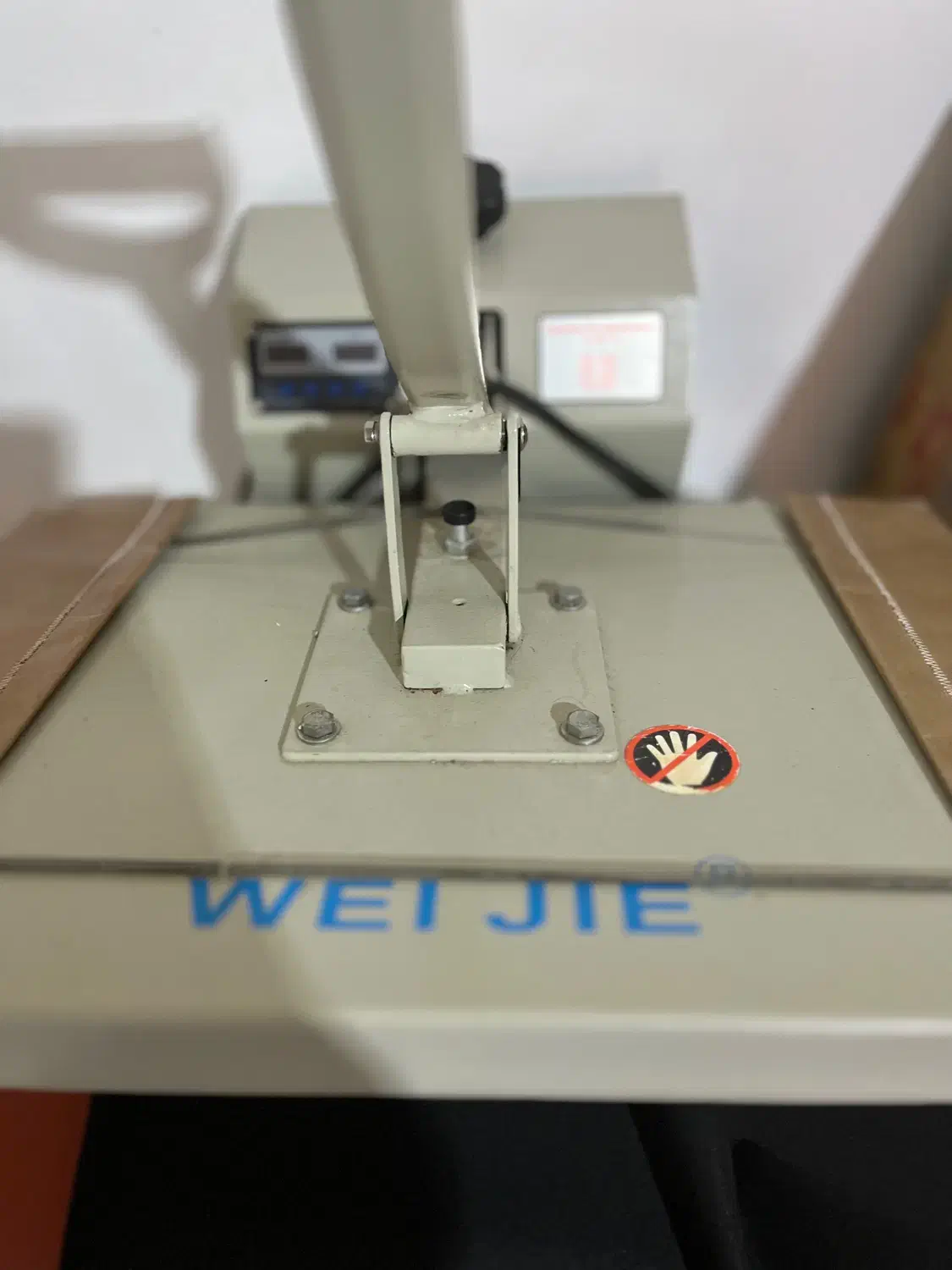 دستگاه پرس نگین|ماشین‌آلات صنعتی|بندرعباس, |دیوار