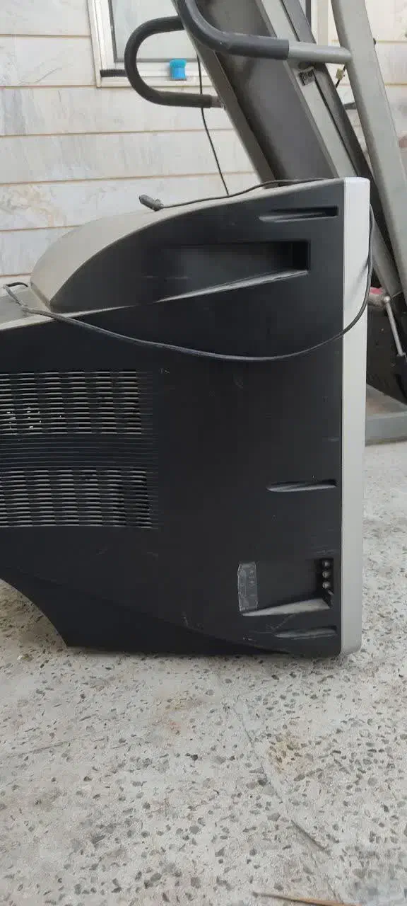 تلویزیون سونی|تلویزیون و پروژکتور|قم, نیروگاه|دیوار