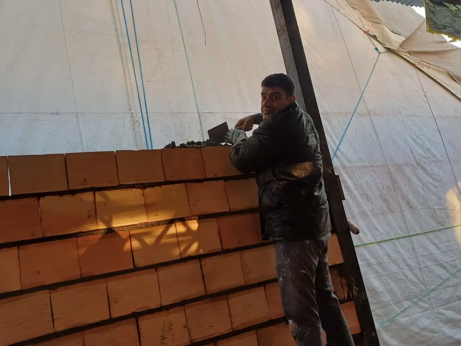 کاشیکاری گچ کاری و دیوار چیدن|خدمات پیشه و مهارت|تهران, امام زاده عبدالله|دیوار