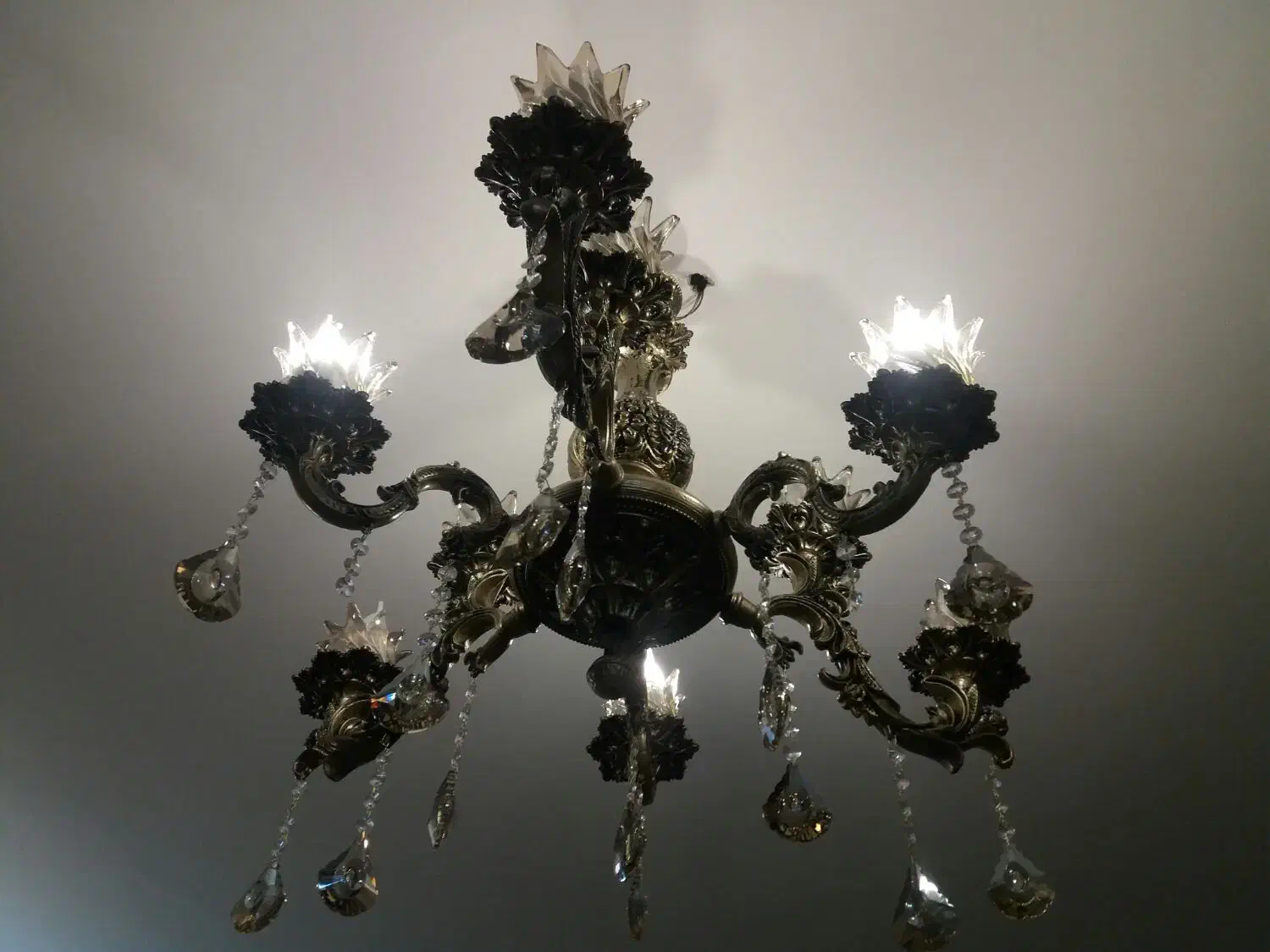 لوستر|لوستر و چراغ آویز|اصفهان, قلعه طبره|دیوار