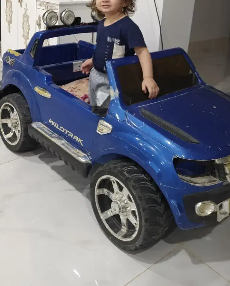 ماشین شارژی|اسباب‌بازی بچه|برازجان, |دیوار