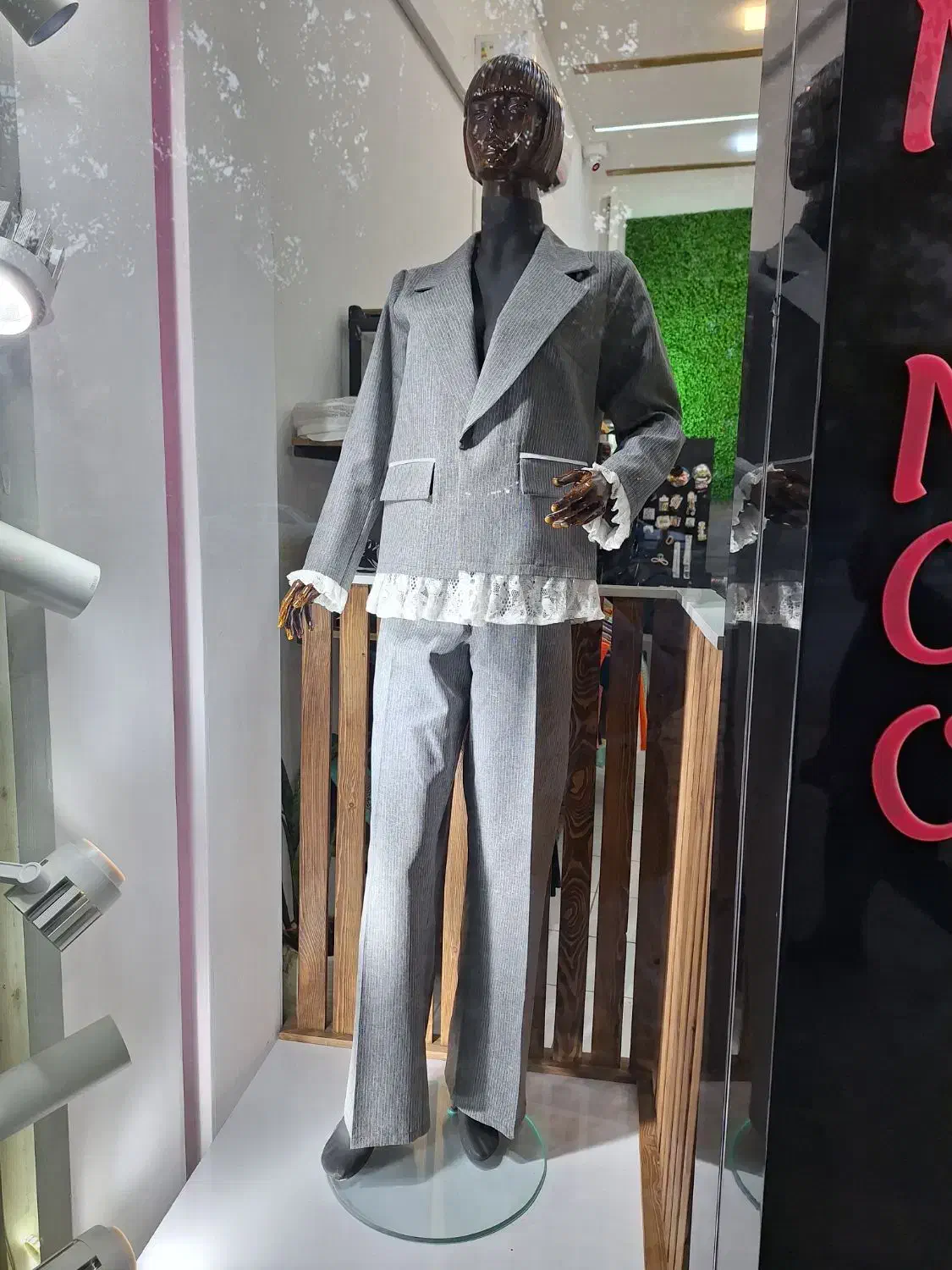 ۲عدد مانکن زن|فروشگاه و مغازه|کرمانشاه, |دیوار