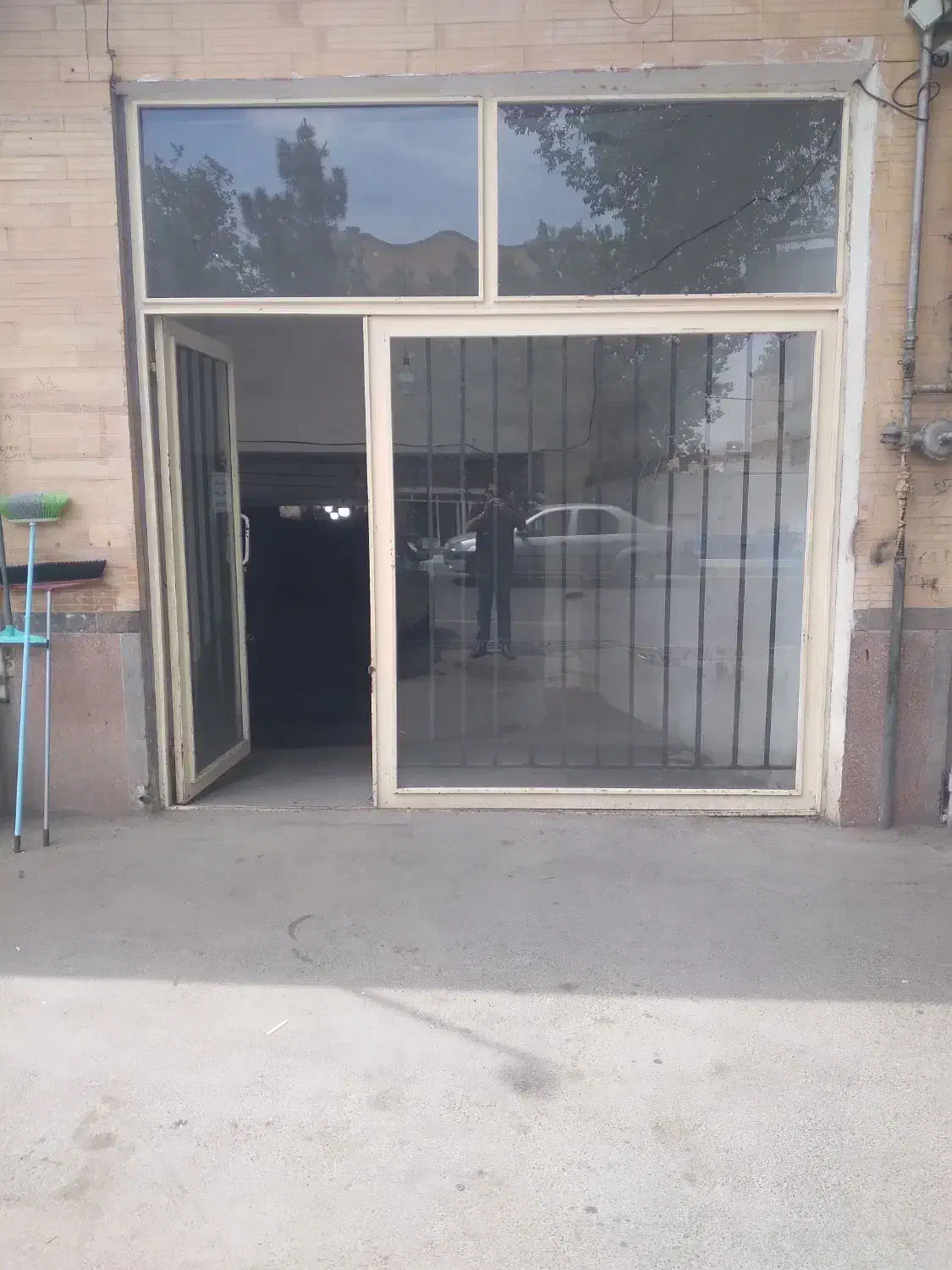 اجاره مغازه تقریبا۲۲۰ متر برخیابان|اجارهٔ مغازه و غرفه|تبریز, |دیوار