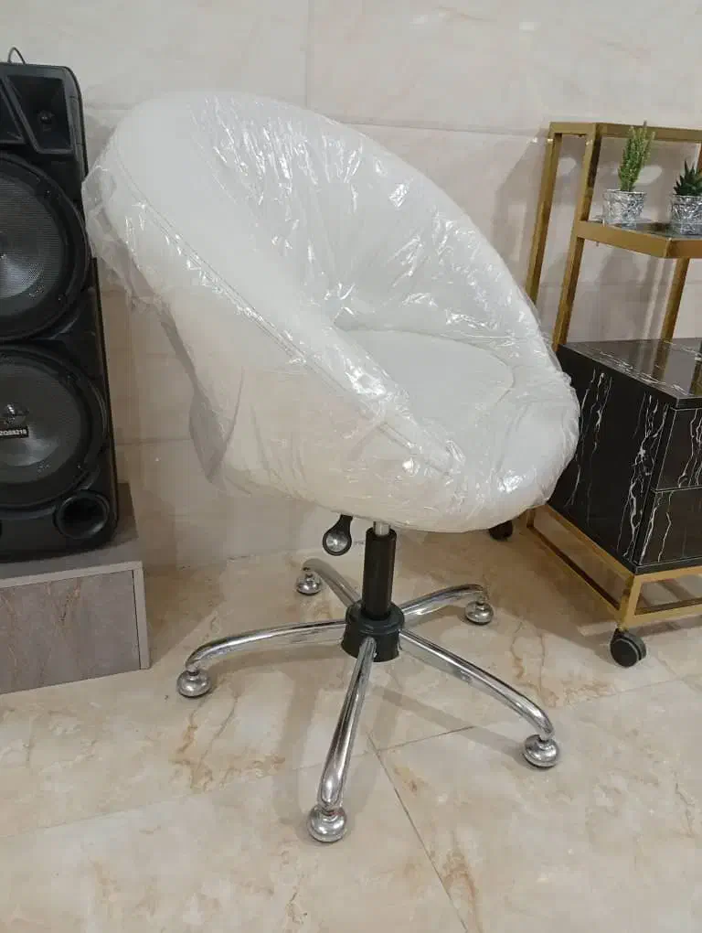 صندلی گردون|صندلی و نیمکت|ورامین, ورامین|دیوار