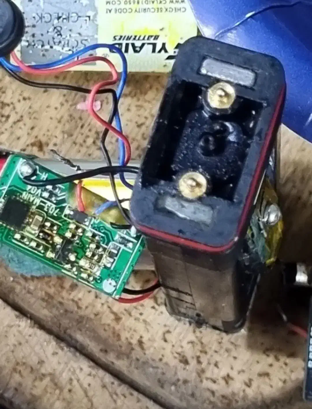 تعمیرات تخصصی پاد ویپ|زیورآلات و اکسسوری|اندیشه, اندیشه فاز ۵|دیوار