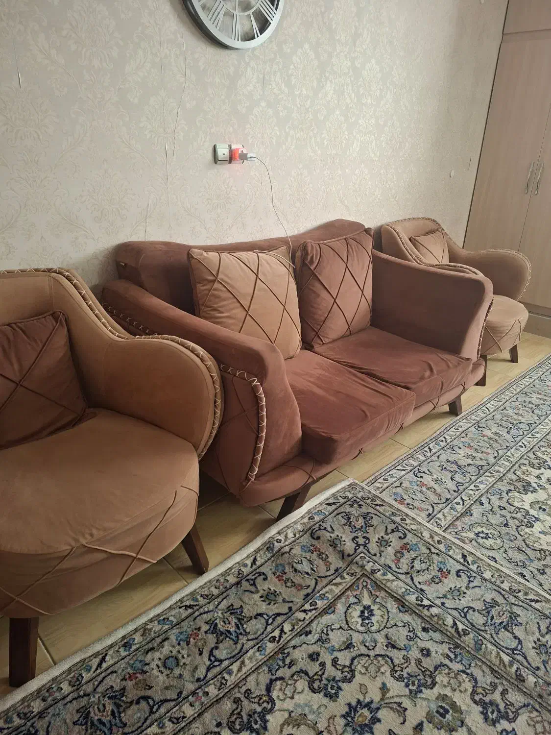 مبل شرکتی|مبلمان خانگی و میز عسلی|شاهین‌شهر, شهرک گلدیس|دیوار