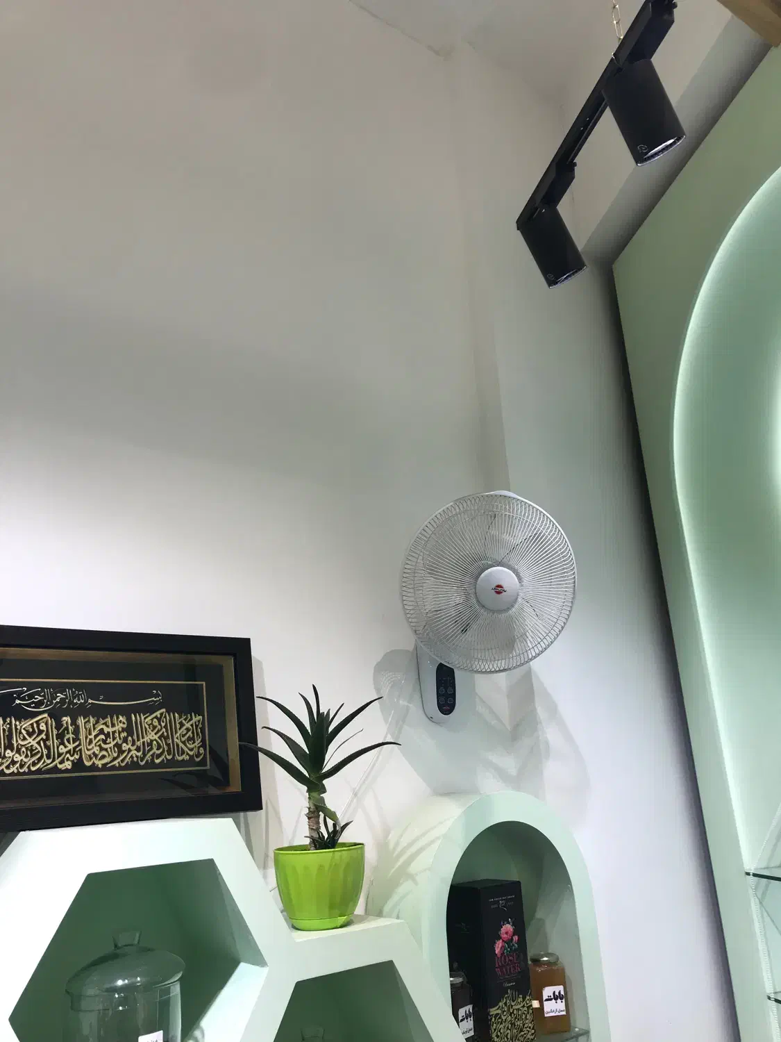 پنکه دیواری پارس خزر|پنکه و تصفیهکنندهٔ هوا|تهران, علم و صنعت|دیوار