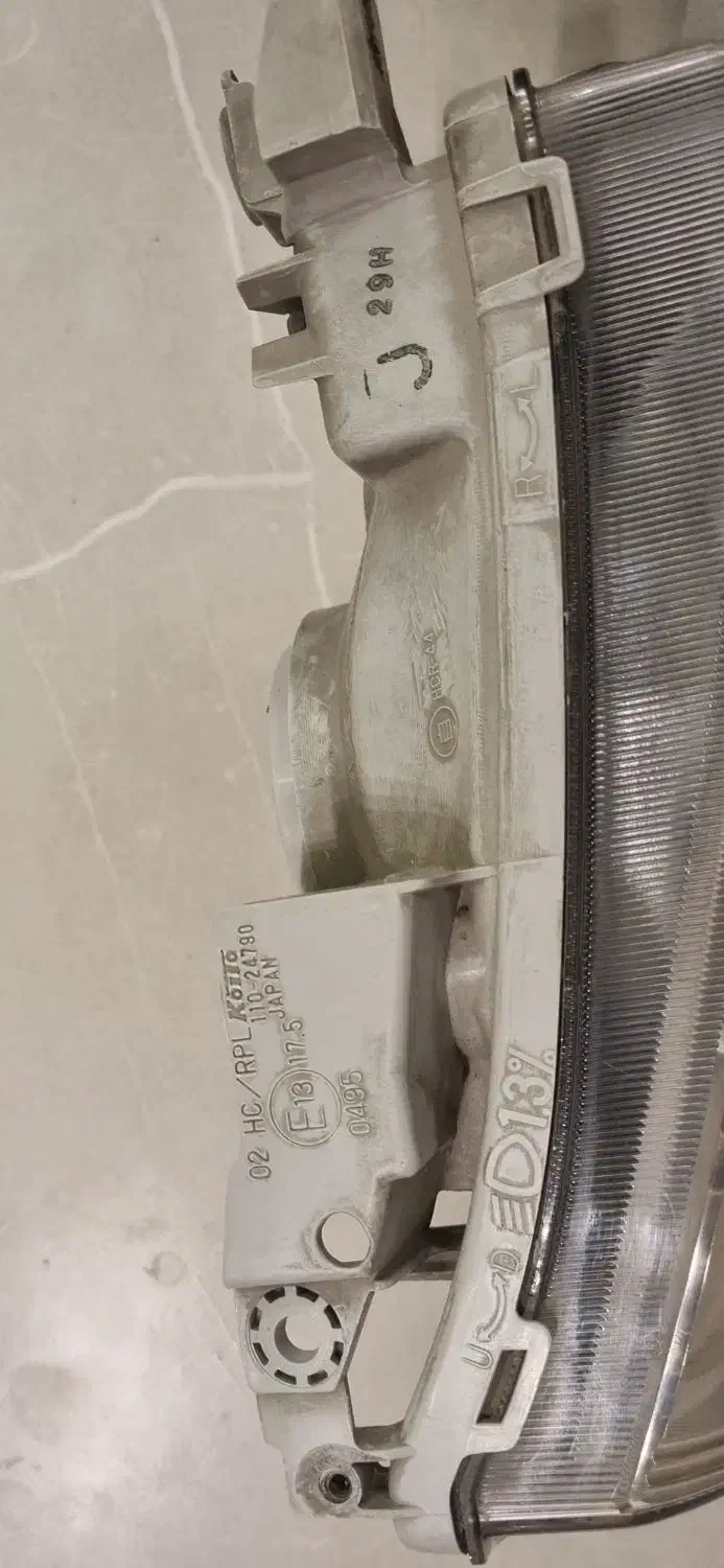 یک جفت چراغ جلو و  لوازم نیسان پیکاپ رونیز و یخچال|قطعات یدکی و لوازم جانبی|مشهد, هنرستان|دیوار