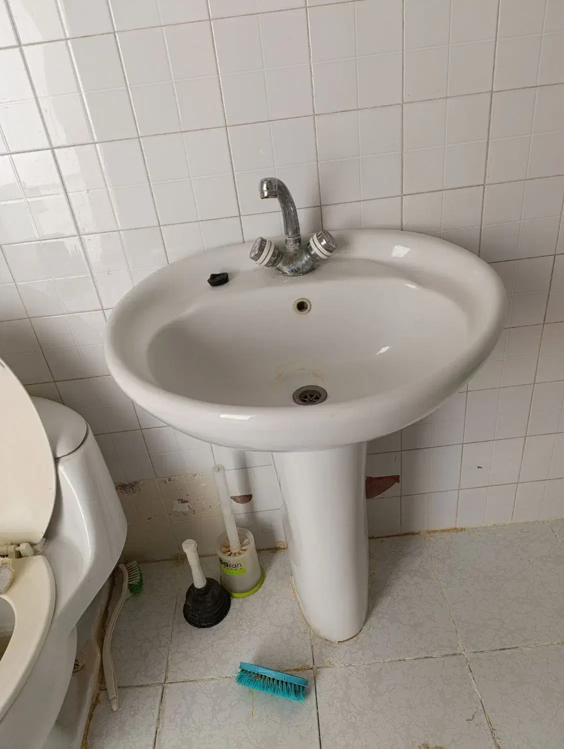 فروش کابینت وشیرالات وتوالت فرهنگی وروشویی باتوافق|لوازم سرویس بهداشتی|بجنورد, |دیوار