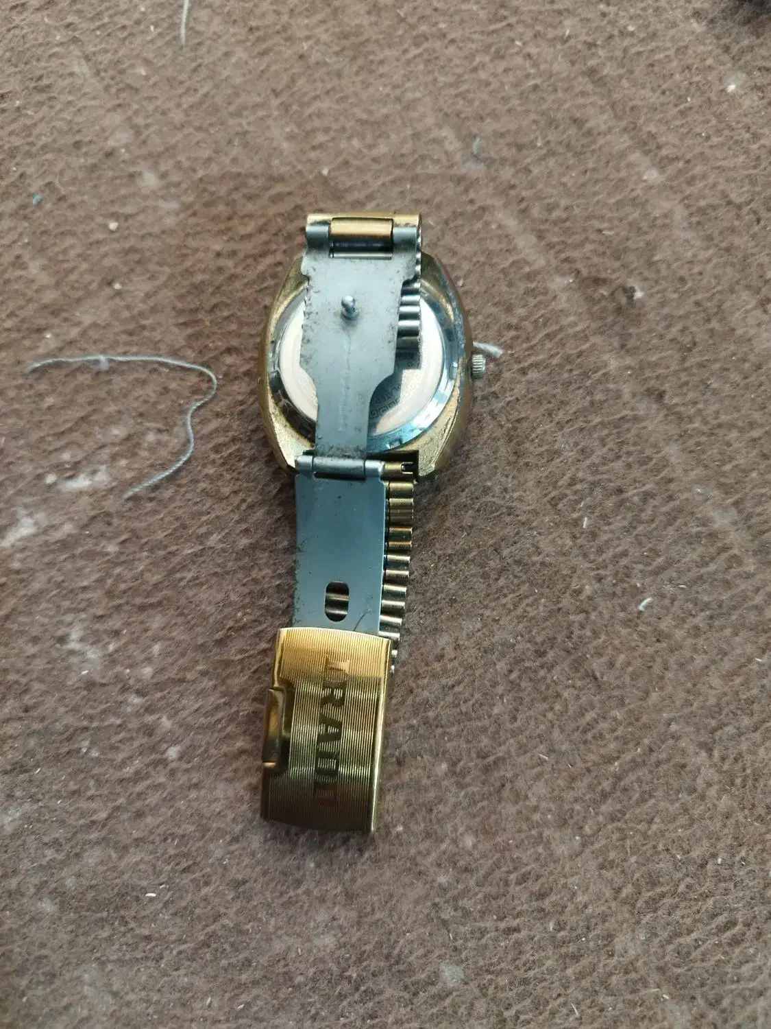 ساعت رادو|ساعت|مشهد, قائم|دیوار