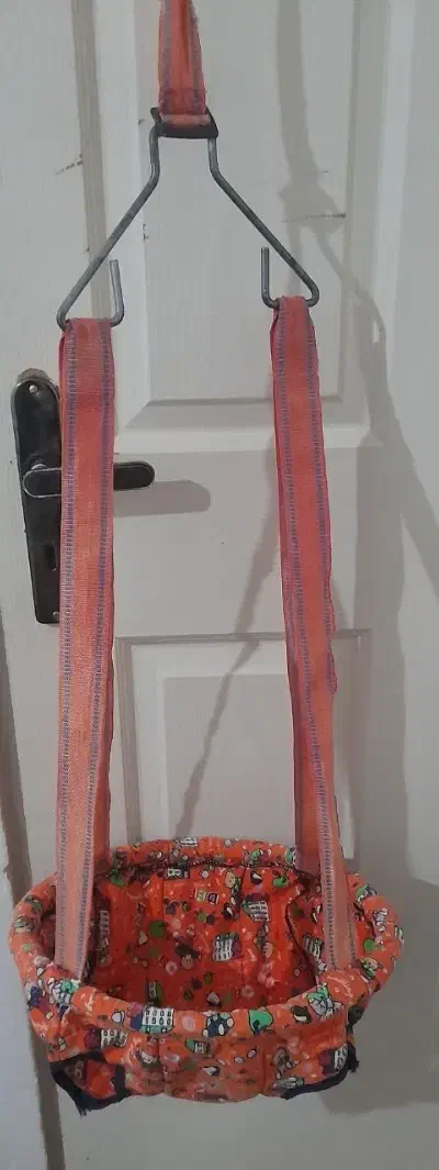 چند عدد وسایل کودک ( فروش فوری )|اسباب و اثاث بچه|ابهر, |دیوار