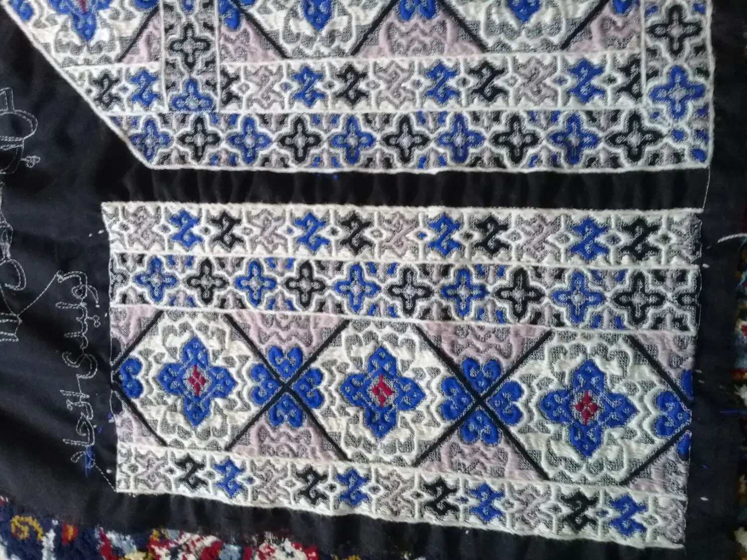 گراپ خاص|لباس|هامون, |دیوار