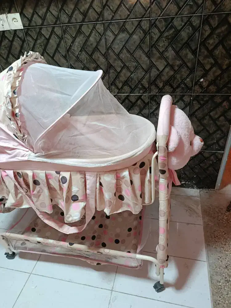 کالسکه وگهواره|کالسکه و لوازم جانبی|شیراز, شهرک قمشه|دیوار