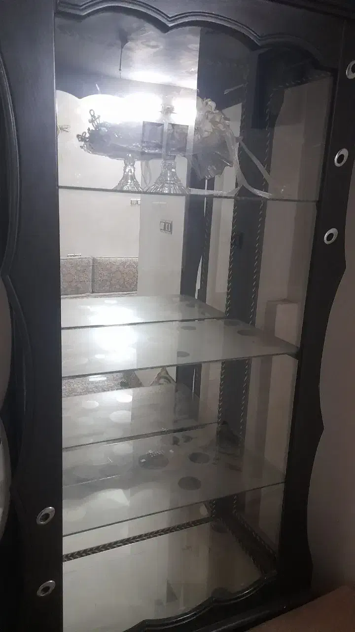 ویترین وآینه وشمعدان|بوفه، ویترین، کنسول|قم, شاه ابراهیم|دیوار