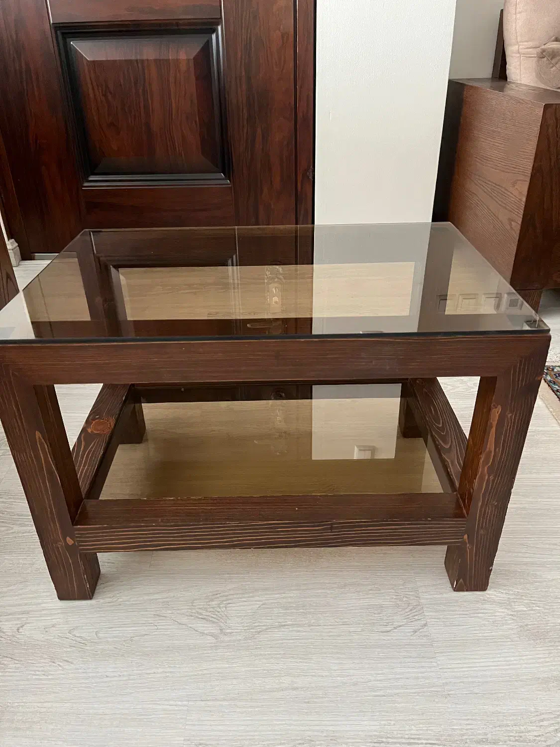 یک عددجلو مبلی و بک عدد عسلی|مبلمان خانگی و میز عسلی|تهران, تهرانپارس شرقی|دیوار