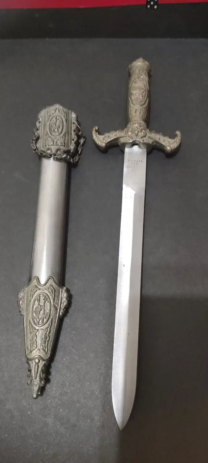 جنجر|کلکسیون اشیاء عتیقه|رشت, انصاری|دیوار