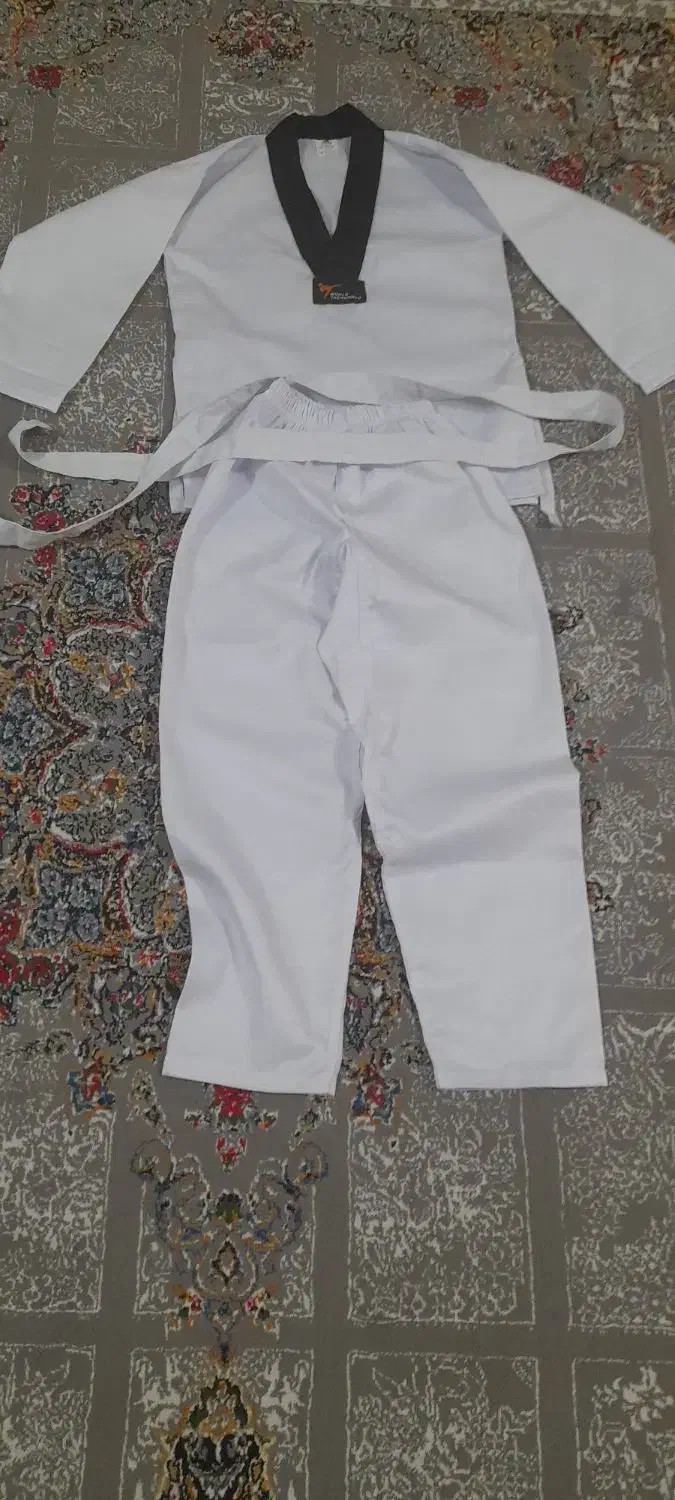 لباس تکواندو|تجهیزات ورزشی|بومهن, |دیوار