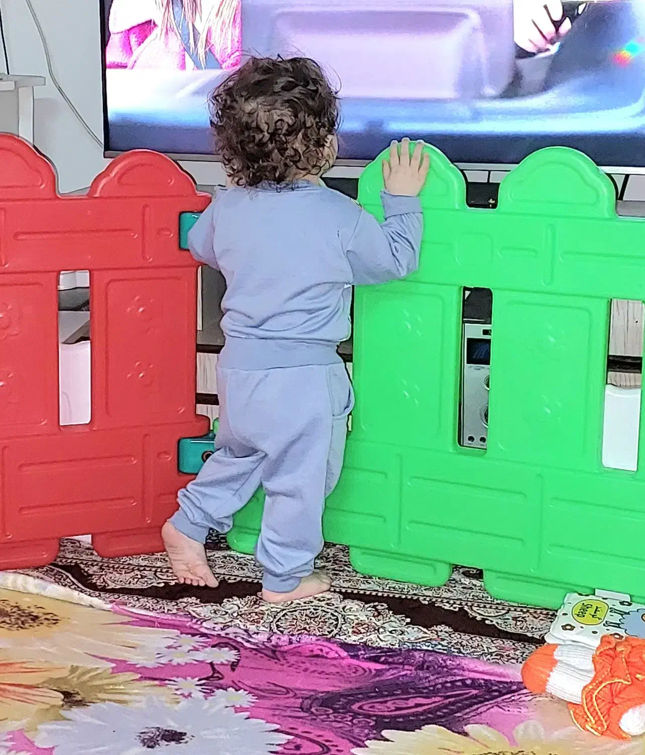 حفاظ پارک کودک|اسباب و اثاث بچه|رشت, جانبازان|دیوار