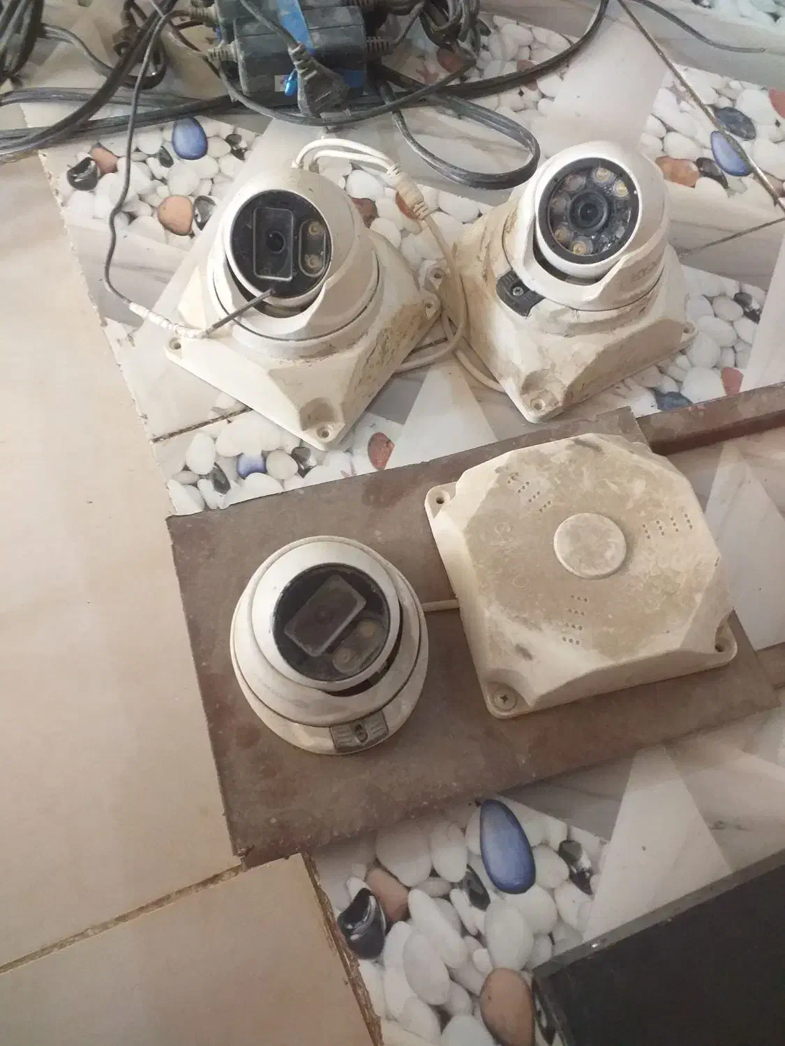 دوربین|دوربین مداربسته|تربت جام, میرقوام الدین|دیوار