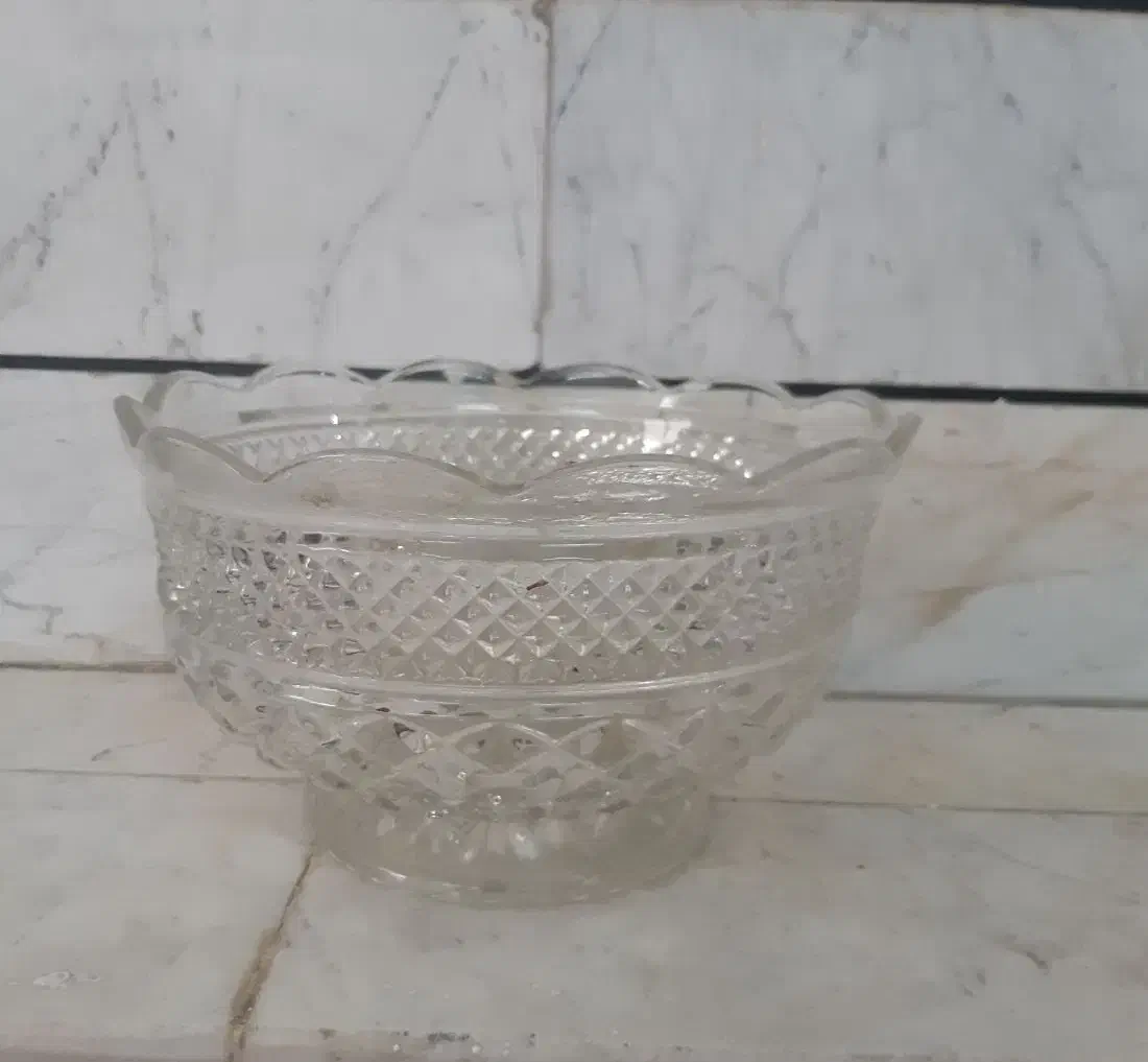 کاسه بلور|کلکسیون اشیاء عتیقه|خمینی‌شهر, |دیوار