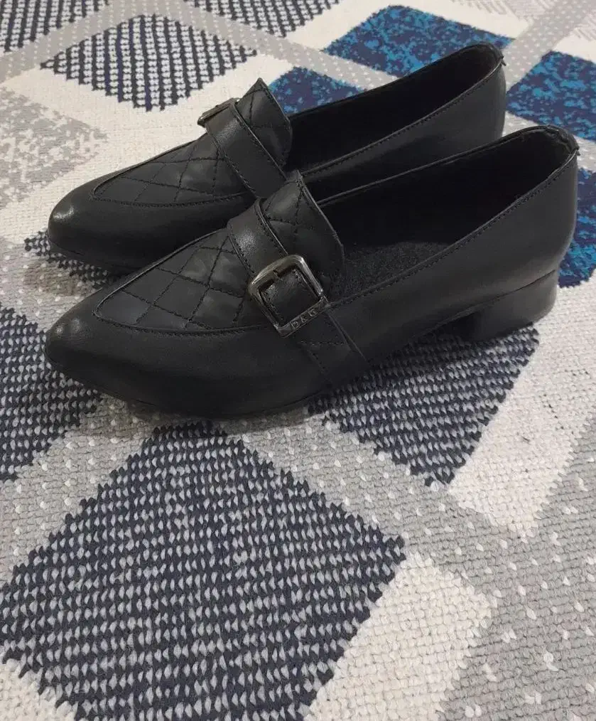 کفش شیک اینترنتی خریدم سایزم نبود|کیف، کفش، کمربند|دورود, |دیوار