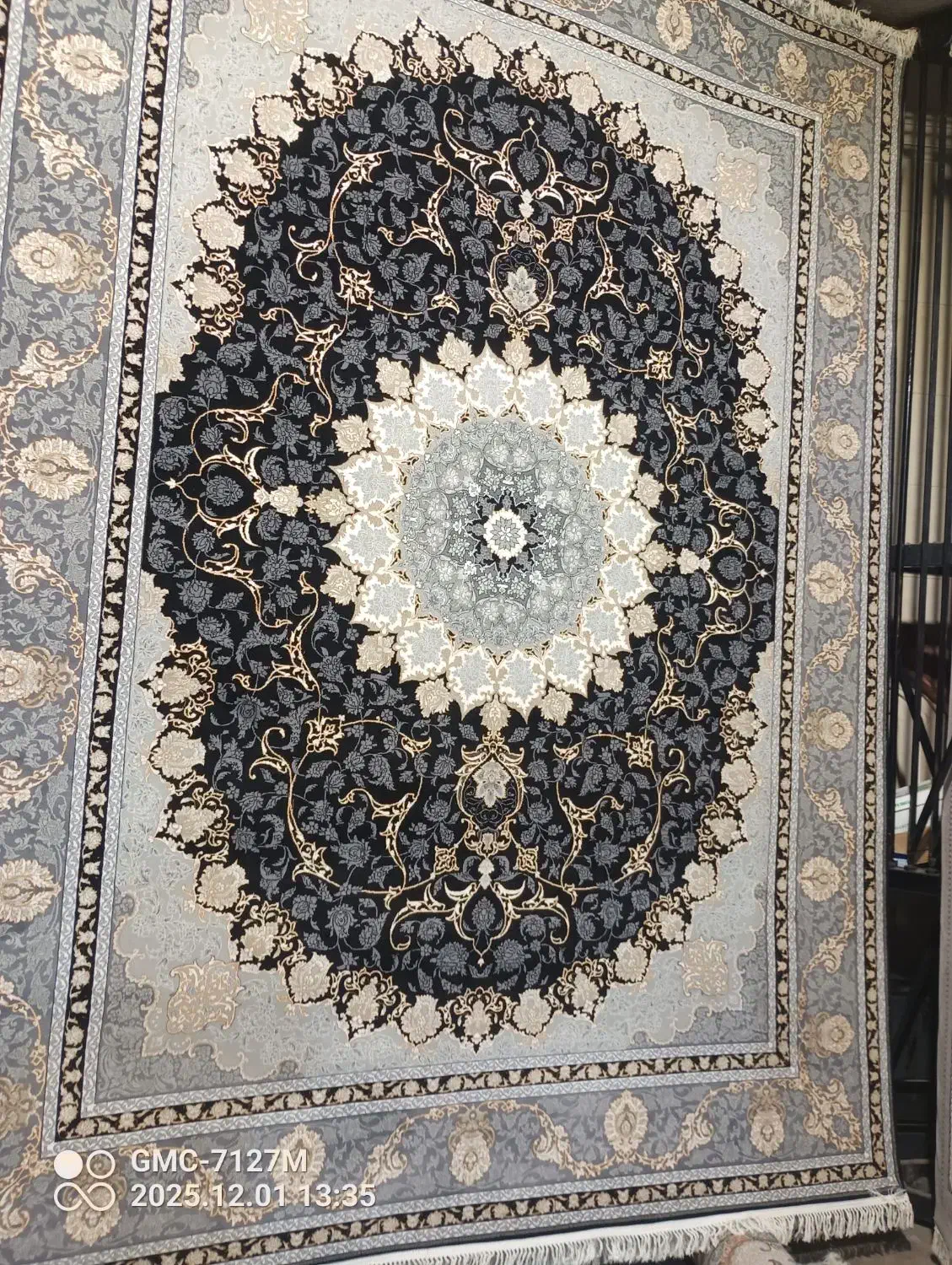 فرش اصل ۷۰۰شانه اصل|فرش|گرگان, |دیوار