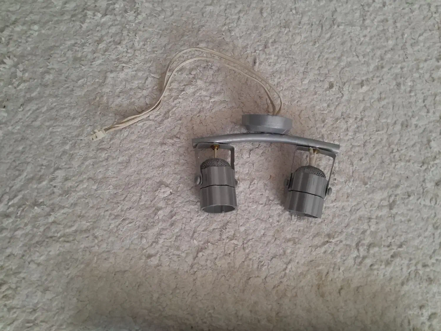 لوستر|لوستر و چراغ آویز|گلبهار, شهر جدید گلبهار|دیوار