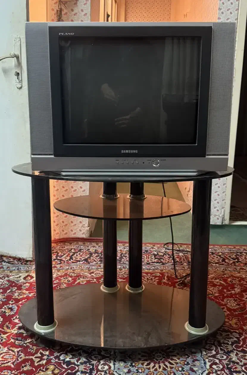 تلویزیون ۲۱ اینچ سامسونگ درحد نو|تلویزیون و پروژکتور|قم, شهدا|دیوار