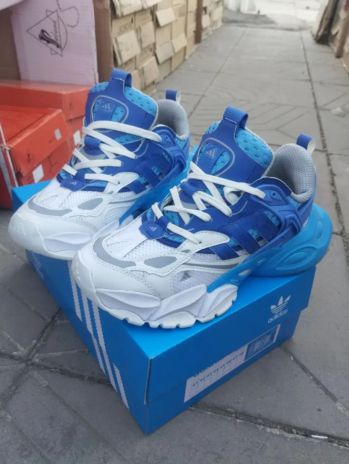 دیلاکس تیکه خور بالاترین کیفیت تولید|کیف، کفش، کمربند|بروجرد, |دیوار