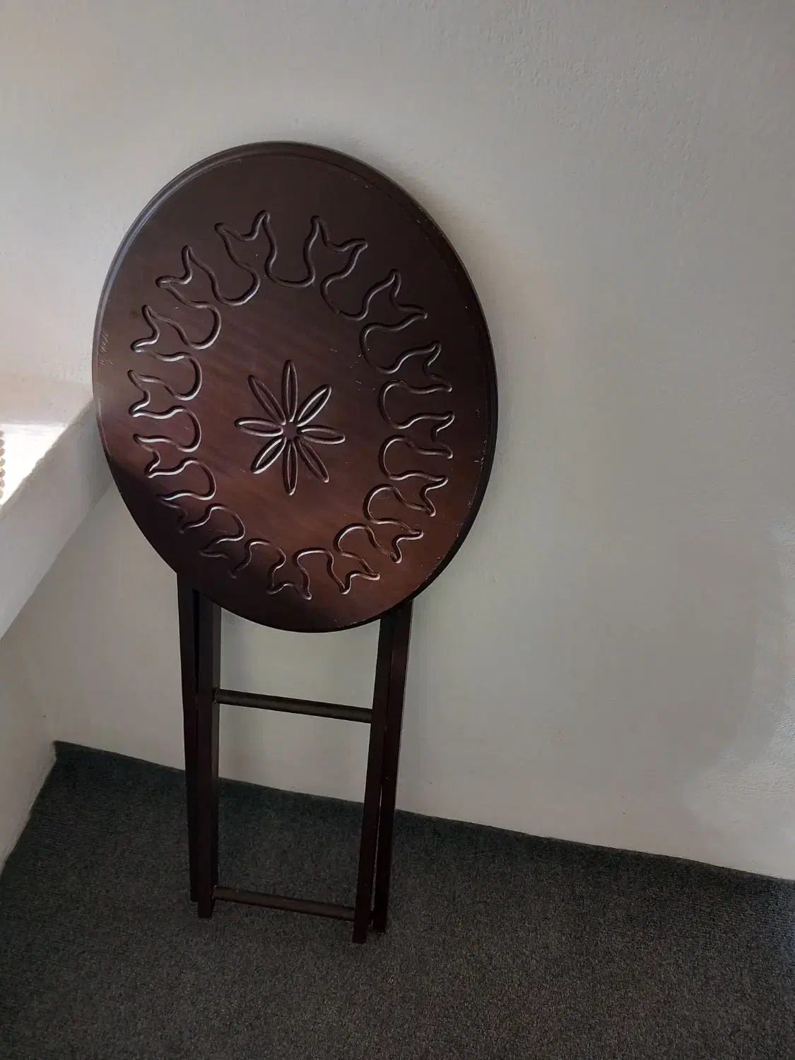 دوعدد میز تاشو چوبی-فروش فوری|مبلمان خانگی و میز عسلی|نور, |دیوار