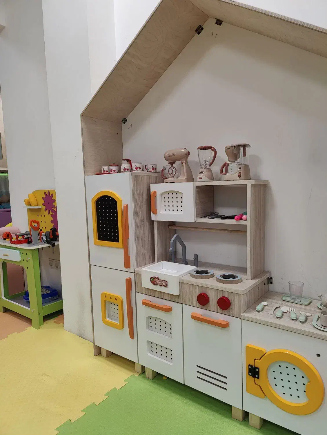 فروش تمامی وسایل خانه بازی یا مشارکت|اسباب‌‌بازی|تهران, امام زاده حسن|دیوار