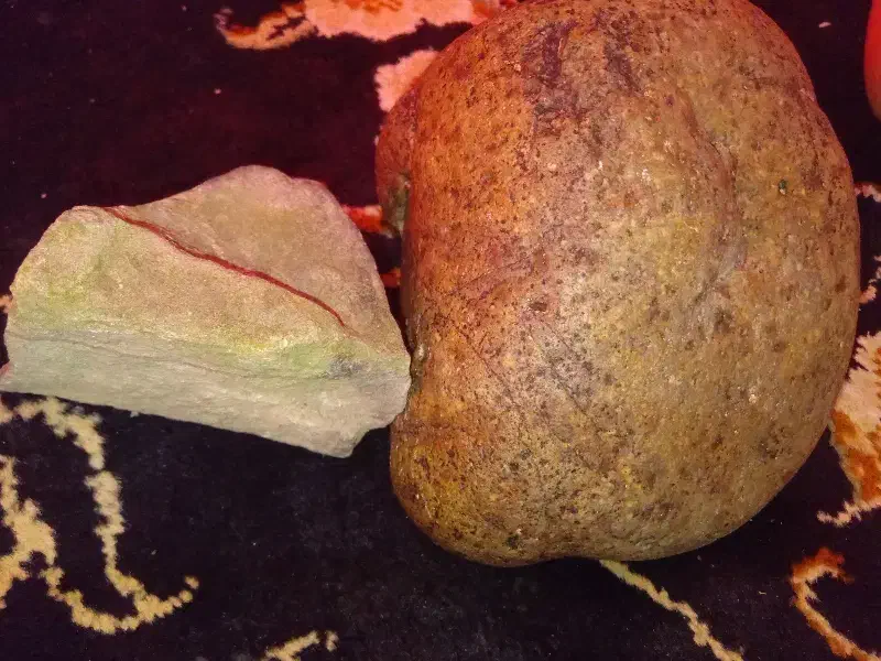 شهاب سنگ در رشت.|کلکسیون و سرگرمی|رشت, حمیدیان|دیوار