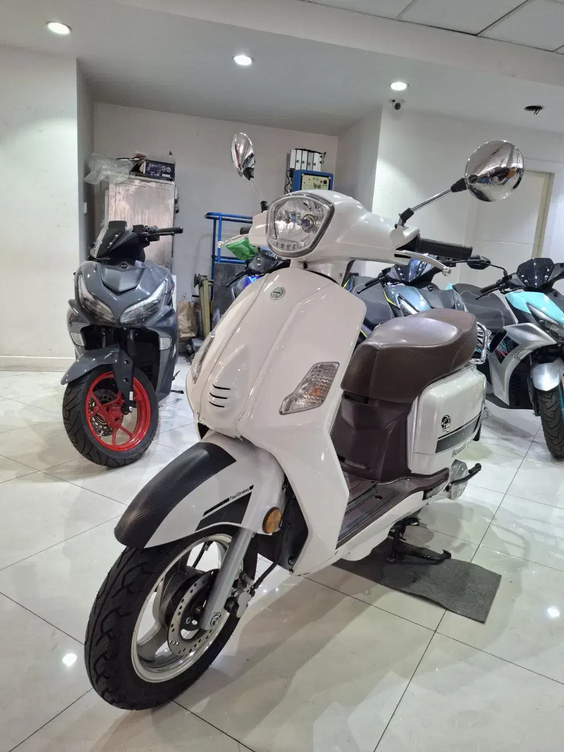 بنلی ستا مدل ۹۸|موتورسیکلت|تهران, کاج|دیوار