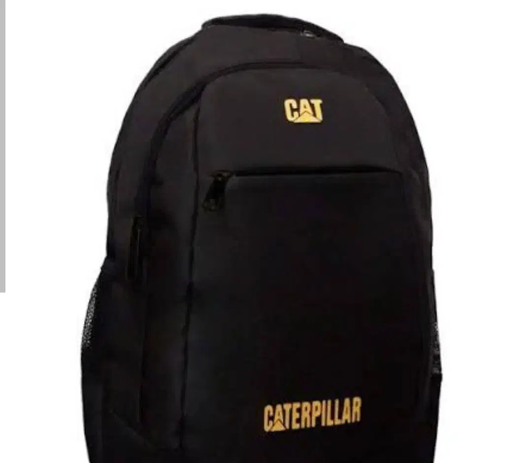 کوله پشتی مشکی گم شده|اشیا|سبزوار, قصبه اب یمین|دیوار