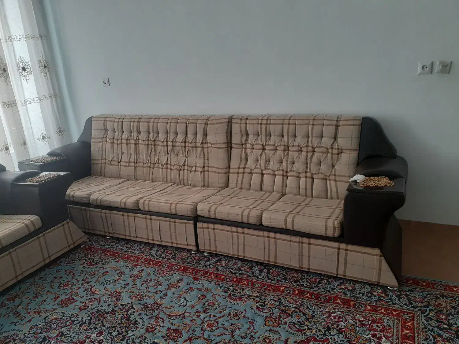 سلام مبل ۷نفر راحتی دست دو ولی زیاداستفاده نشدن|مبلمان خانگی و میز عسلی|ایلام, |دیوار