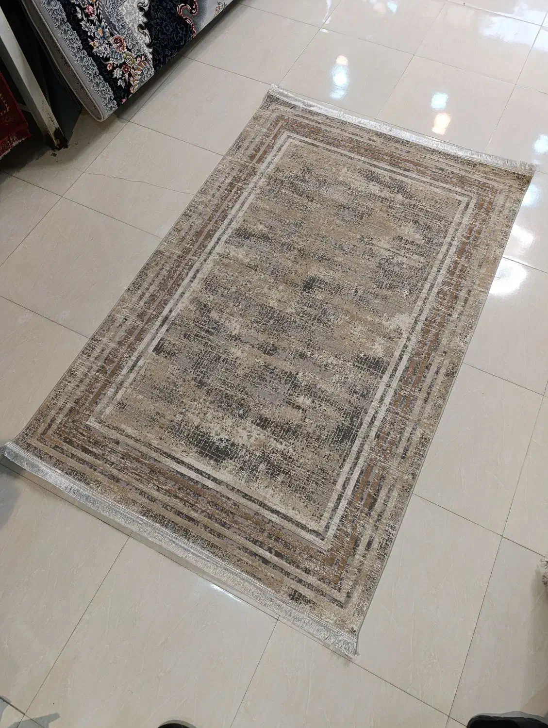 قالیچه مدرن ۴ متری|فرش|مشهد, توس (بلوار توس)|دیوار