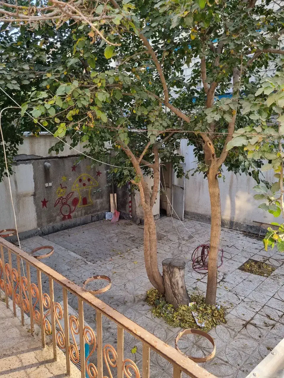 ویلایی ۲۳۰ متری ، ۳۰ متر تجاری ،حاشیه خیابان اصلی|فروش خانه و ویلا|مشهد, کوی المهدی|دیوار