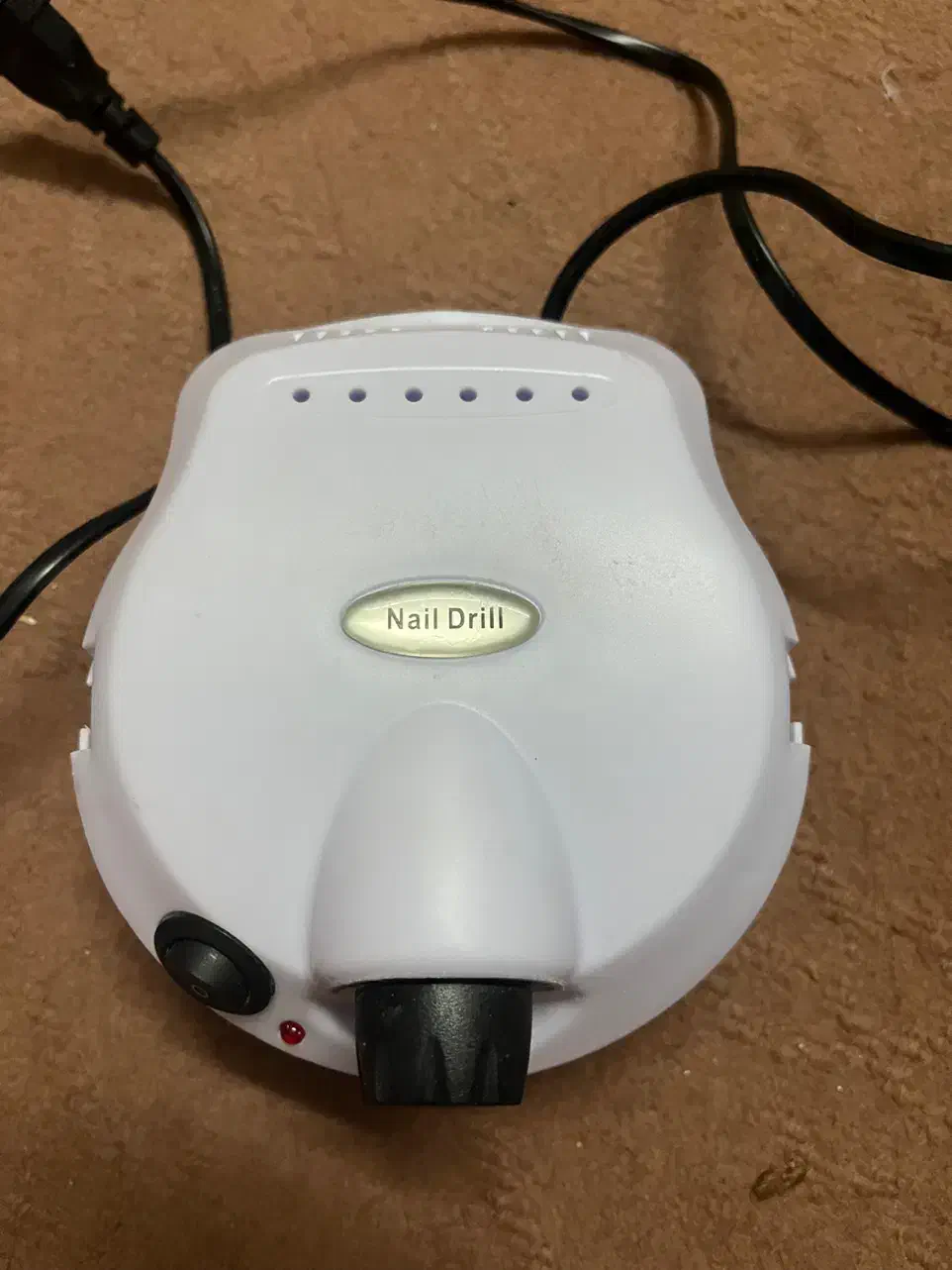 دستگاه ناخن|آرایشگاه و سالنهای زیبایی|زاهدان, |دیوار