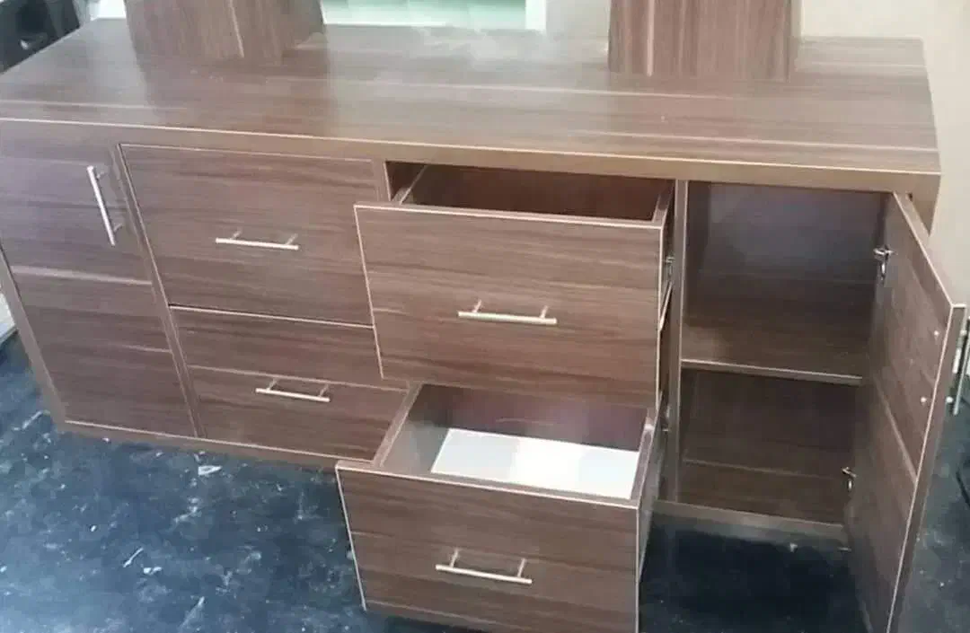 کتابخانه شلف|کتابخانه، شلف، قفسه‌های دیواری|شیروان (خراسان), |دیوار