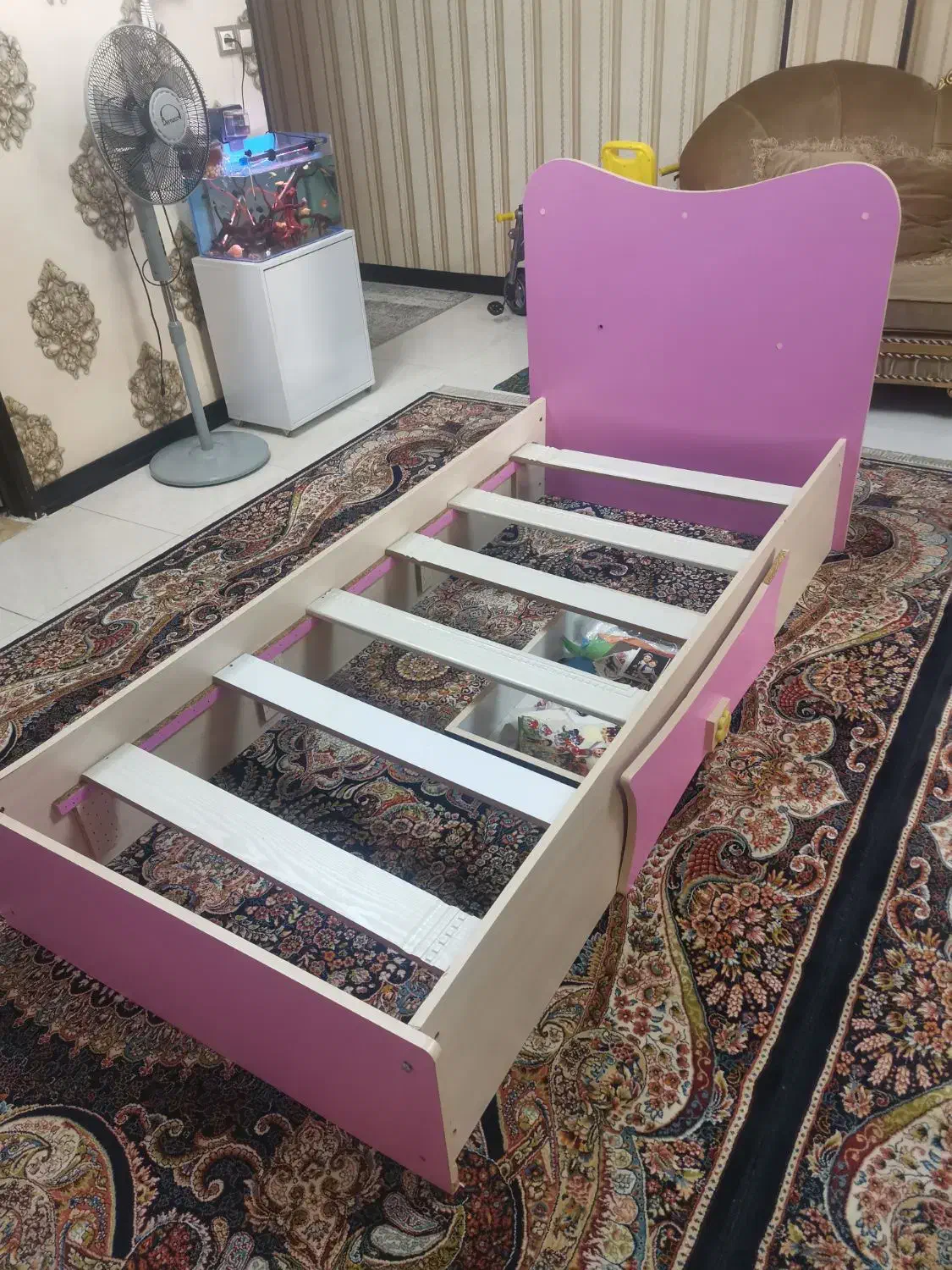 تخت با تشک طبی فنری با دراور|تخت و سرویس خواب|کرج, حصارک بالا|دیوار