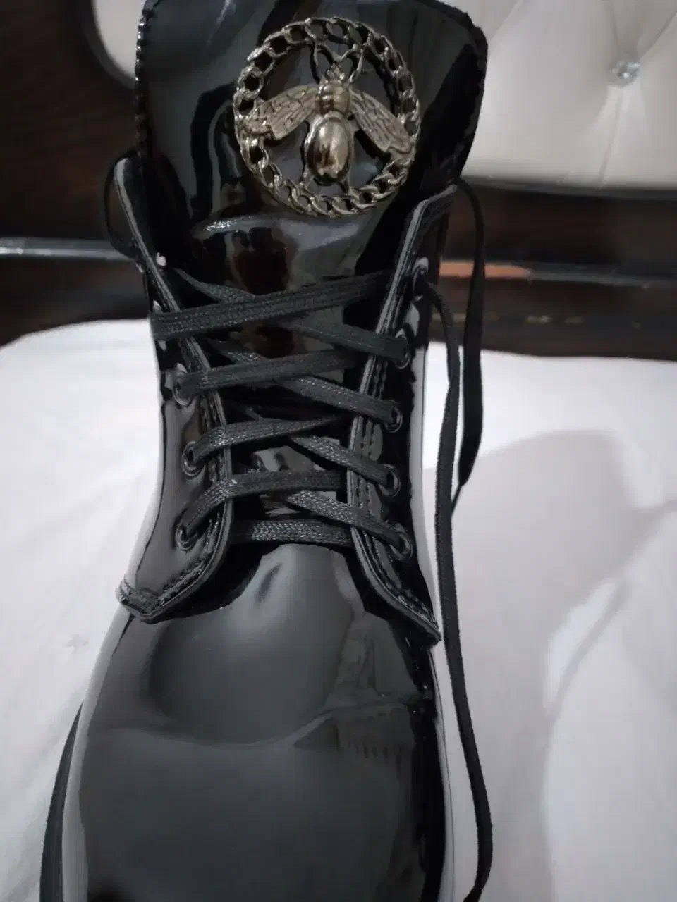 نیم پوت  ورنی نو|کیف، کفش، کمربند|شیروان (خراسان), |دیوار