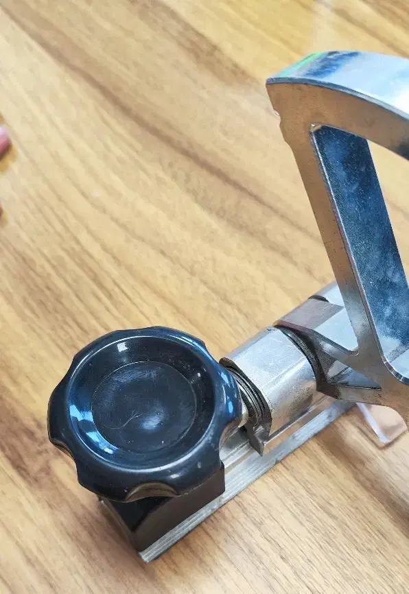 گوشواره گونیا سمت چپ دورکن / لبه چسبان|ابزارآلات|چهاردانگه (تهران), |دیوار